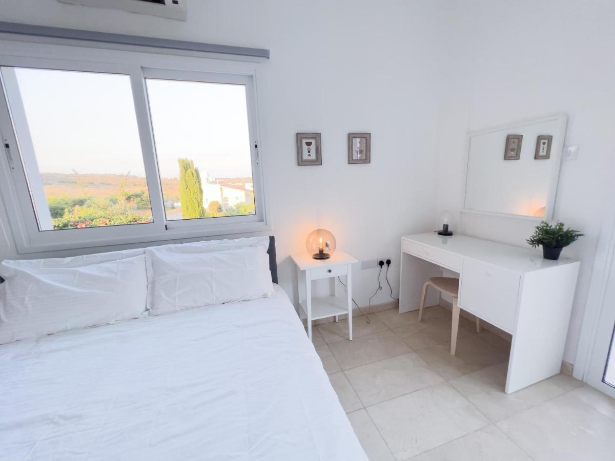 Grand Villa Lynn Seaview Agia Napa Exterior foto