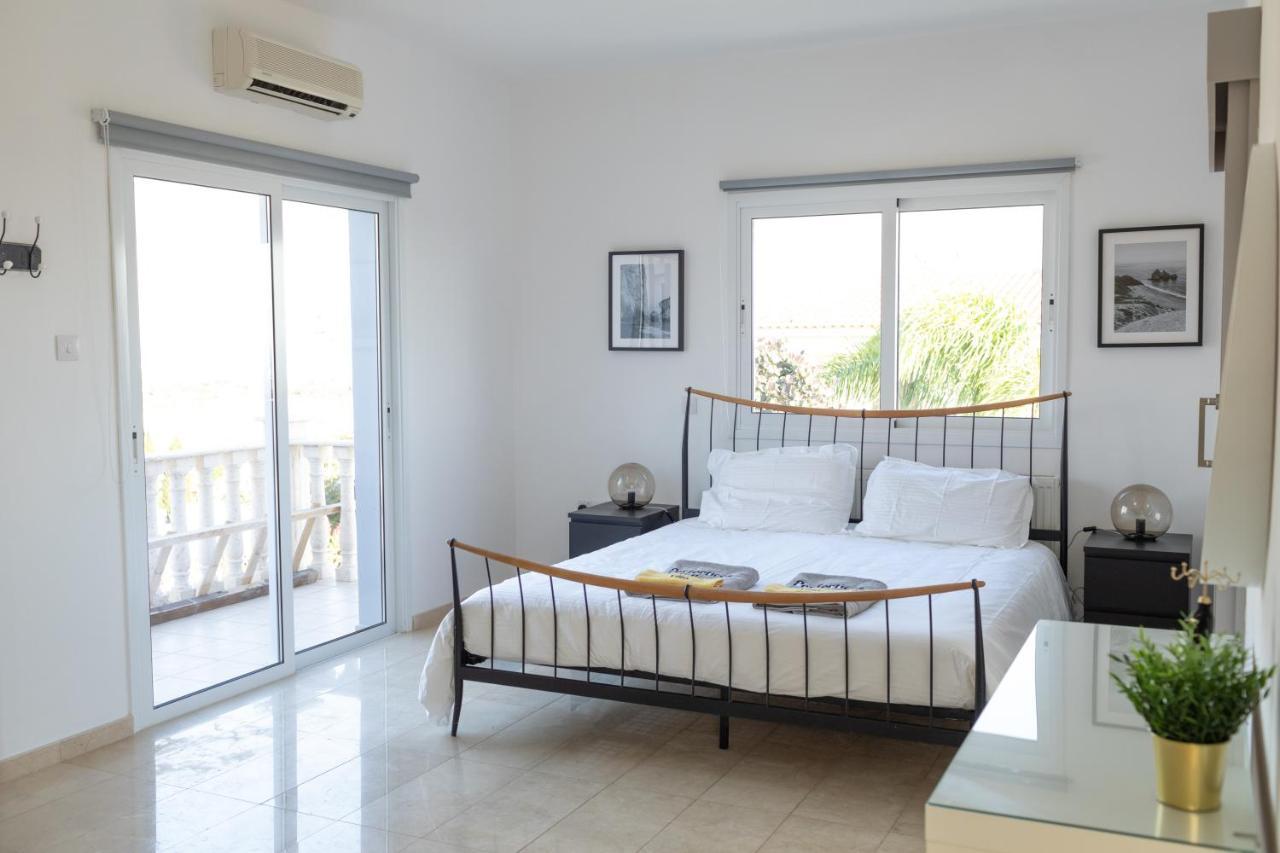 Grand Villa Lynn Seaview Agia Napa Exterior foto